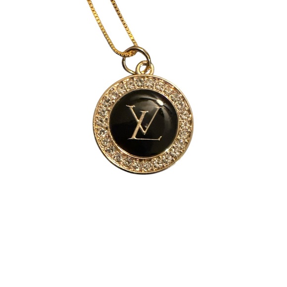 Louis Vuitton ✨Authentic Zipper pull Charm on an 18kt gold plated Neckla… - Picture 2 of 6